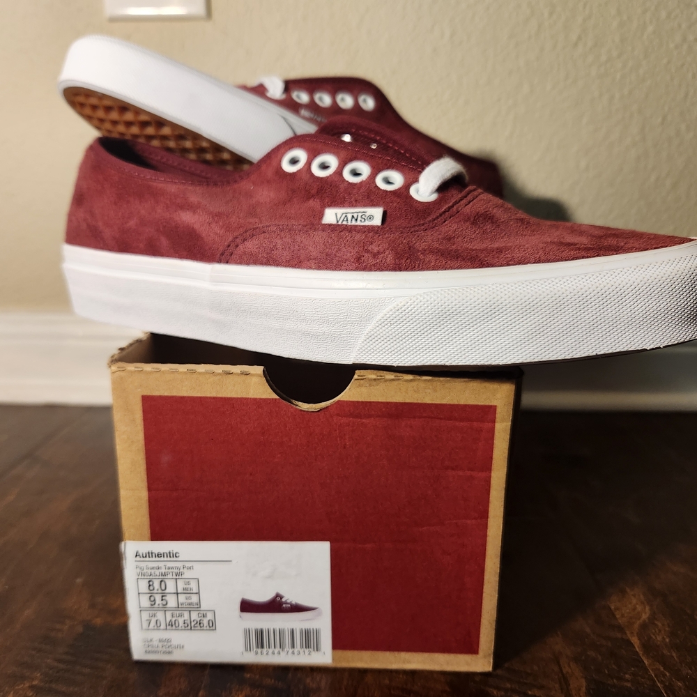 Vans Men's Suede Sneakers - Burgundy